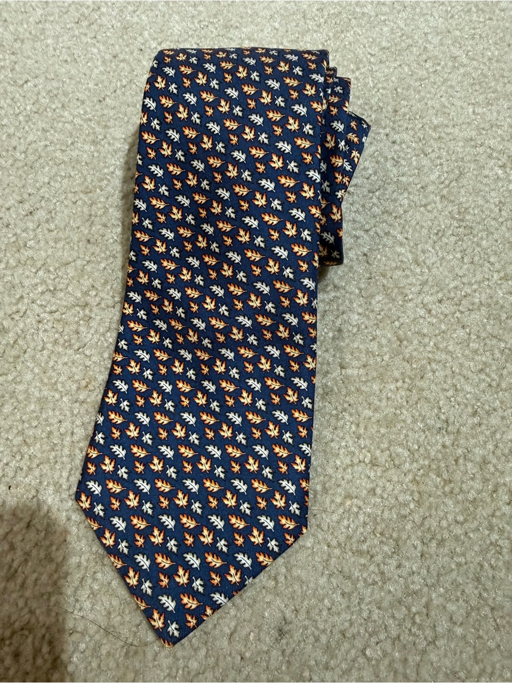 Vineyard Vines Men's Tie Hand Picked By Ian & Shep Autumn Leaves